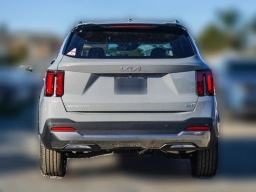 Kia Carnival EX FWD 2026