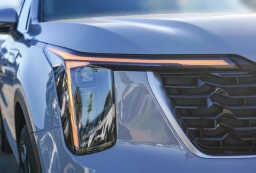 Kia Carnival EX FWD 2026