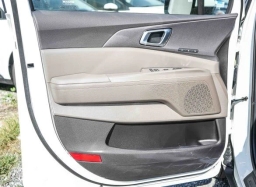 Kia Carnival EX FWD 2026