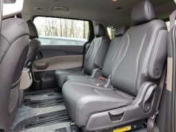Kia Carnival EX FWD 2026