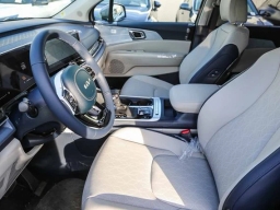 Kia Carnival EX FWD 2026