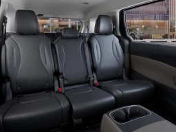 Kia Carnival EX FWD 2026