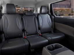 Kia Carnival EX FWD 2026