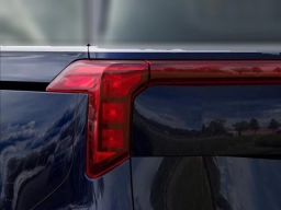 Kia Carnival EX FWD 2025