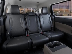 Kia Carnival EX FWD 2025