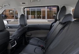 Kia Carnival EX FWD 2026