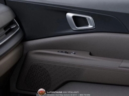 Kia Carnival EX FWD 2026