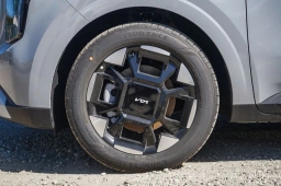 Kia Carnival EX FWD 2026