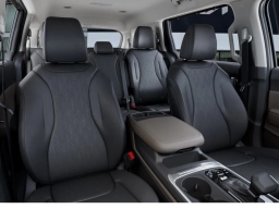 Kia Carnival EX FWD 2026