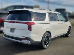 Kia Carnival EX FWD 2026