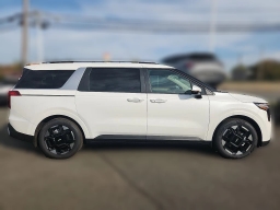 Kia Carnival EX FWD 2026