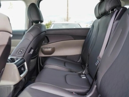 Kia Carnival EX FWD 2026