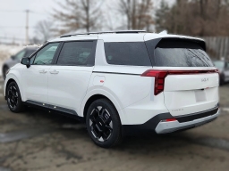 Kia Carnival EX FWD 2026