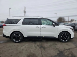 Kia Carnival EX FWD 2026