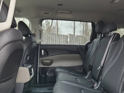 Kia Carnival EX FWD 2026