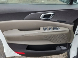 Kia Carnival EX FWD 2026