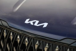 Kia Carnival Hybrid EX FWD 2026