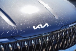 Kia Carnival Hybrid EX FWD 2026