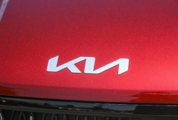 Kia Carnival Hybrid EX FWD 2026