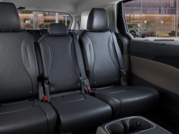 Kia Carnival Hybrid EX FWD 2026