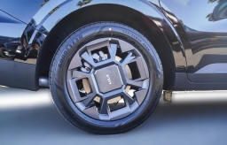 Kia Carnival Hybrid EX FWD 2026