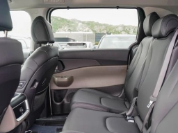 Kia Carnival Hybrid EX FWD 2026