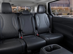 Kia Carnival SX FWD 2026