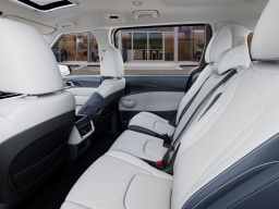 Kia Carnival SX FWD 2026