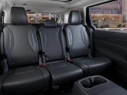 Kia Carnival SX FWD 2026