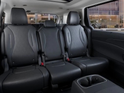 Kia Carnival SX FWD 2026