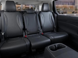 Kia Carnival SX Prestige FWD 2025