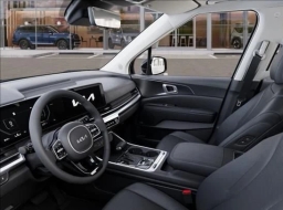 Kia Carnival SX Prestige FWD 2025