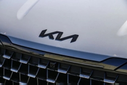 Kia Carnival Hybrid SX Prestige FWD 2026