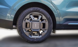 Kia Carnival Hybrid SX FWD 2026