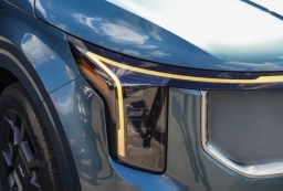 Kia Carnival Hybrid SX FWD 2026