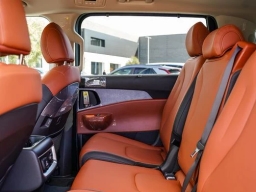 Kia Carnival Hybrid SX FWD 2026