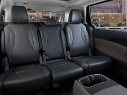 Kia Carnival Hybrid SX FWD 2026