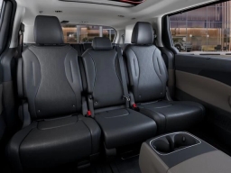 Kia Carnival Hybrid SX FWD 2026