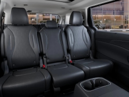 Kia Carnival Hybrid SX FWD 2026