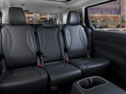 Kia Carnival Hybrid SX FWD 2026