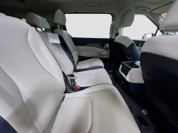 Kia Carnival Hybrid SX FWD 2026