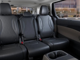 Kia Carnival Hybrid SX FWD 2026