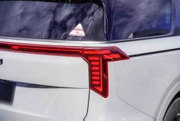 Kia Carnival Hybrid SX Prestige FWD 2026