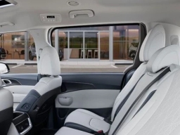 Kia Carnival Hybrid SX FWD 2026