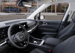 Kia Carnival Hybrid SX FWD 2026