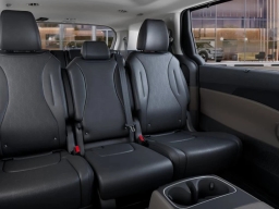 Kia Carnival Hybrid SX FWD 2026