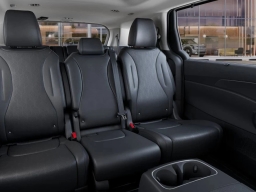 Kia Carnival Hybrid SX FWD 2026