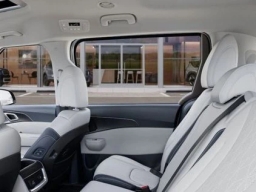 Kia Carnival Hybrid SX FWD 2026