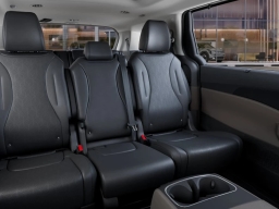 Kia Carnival Hybrid SX FWD 2026