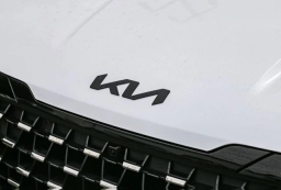 Kia Carnival Hybrid SX FWD 2026